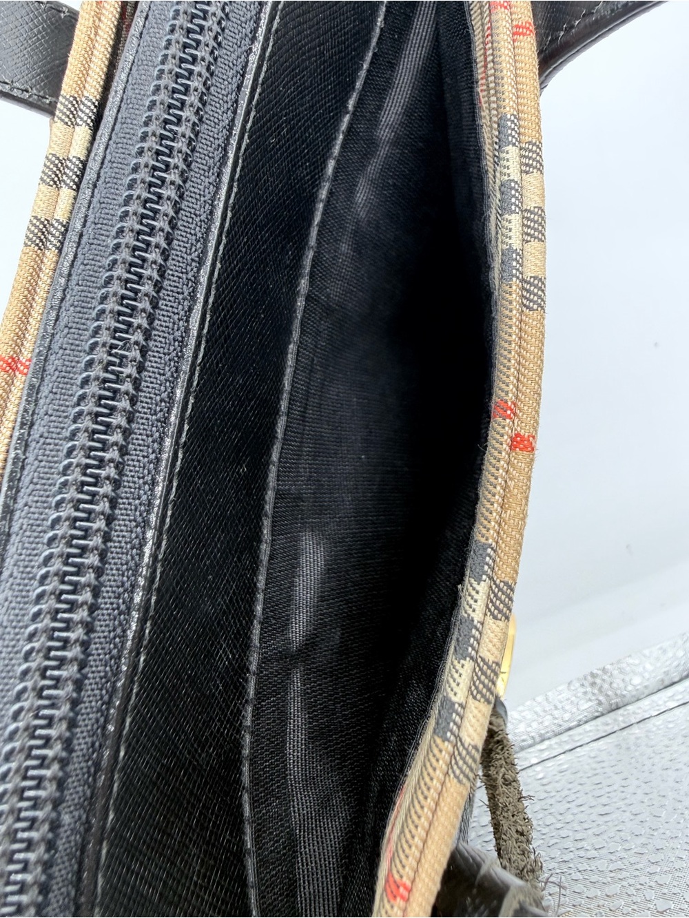 Burberry Haymarket Check canvas-Tote W/COA Giftable condition! - Picture 12 of 16
